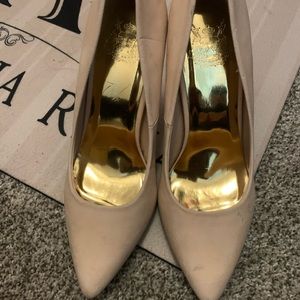 Cream / nude pumps ! Must go item SZ-7.5